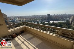 Nile and Park View Bright Apartment South Zamalek